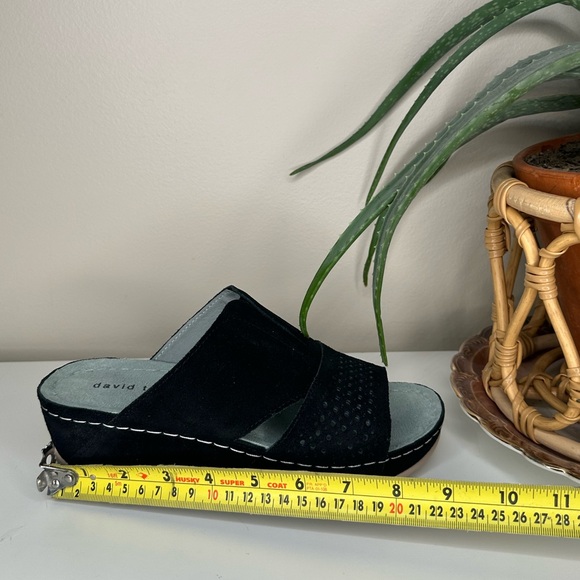 David Tate Black Suede Perforated Slide Sandals | Wedge Comfort Shoes | Size 7.5 - Picture 11 of 12